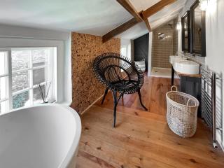 Autumn Cottage - 3