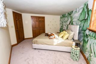 Luxury Mountain Mansion Huge Pool, Sauna, 7000sqft - Windham - 9