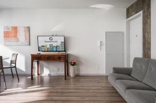 GuestReady - Grayscale - Oporto - 1