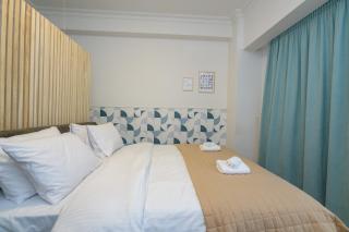 Fully Renovated Flat in Prime Athens Location - 6