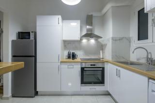 Fully Renovated Flat in Prime Athens Location - Athens - 2