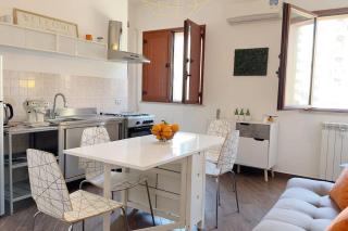 Molo Five Apartment - Palermo - 4