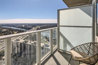 Take in the views with 1BR plus Rooftop pool - Austin - 3