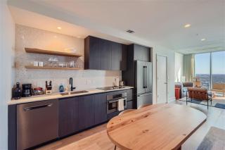 Take in the views with 1BR plus Rooftop pool - 5