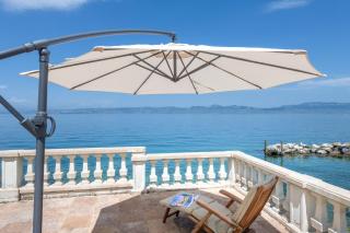 Villa Les Sources - Les pieds dans l'eau - Lugrin - 0