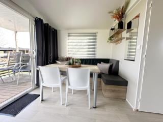 Chalet 1a op Recreatiepark De Wielen - 6