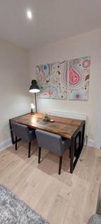 Paisley Pattern Flat West End UWS UNI GLA Glasgow Airport - Elderslie - 3