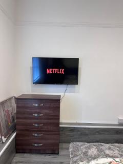 Studio Flat with Kitchenette - Birmingham - 4