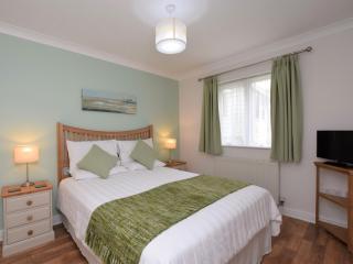 2 Bed in Colwell Bay IC013 - Freshwater - 3