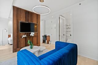 The Gotham Hotel - 4