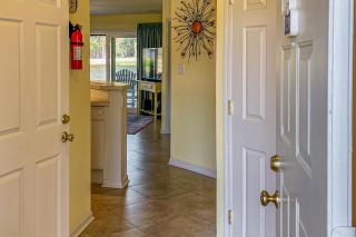 Lakeside Haven Hideaway - Sunset Beach - 2