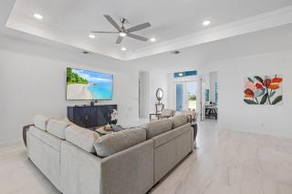 BIG WATER VIEW!, Heated Saltwater Pool and Spa - Villa Manatees Crossing - Roelens - Matlacha - 4