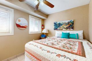 Hound Lair - Lilburn - 2