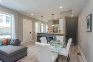 PRISTINE 3 bdrm - Garage Parking - Close to UPENN - 5