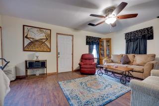 Riverside Niles Retreat with Fire Pit and Grill! - Niles - 6