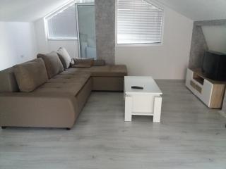 Cozy Apartment 2 - 0