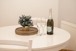 Pet-friendly 2 bed home near Chester train station. For 6 people. - Chester - 3