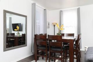 3 Bedroom 2 Bath House with Parking - 10 Guests - San Diego - 2