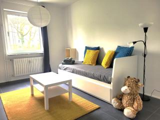 Get-your-flat - traumhaft niedliche FeWo149, 2 Zr Kü Bad, Haustier nur auf Anfrage, ruhig & stadtnah EG - TOP - Bochum - 3