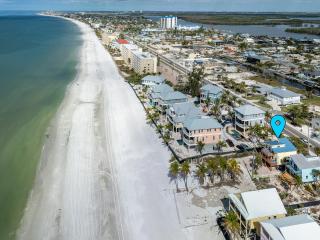 Castaway Cottage - Fort Myers Beach - 4