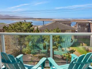 Shoreline Solace: Ocean View Townhouse Tillamook - Tillamook - 7