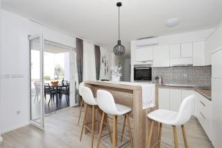 Apartments Anmalu with Jacuzzi - Pirovac - 0