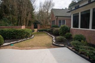 Lakefront Retreat w/ Guest House - 6