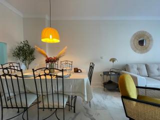 Comeback NOCHES DE BLANCO SATÉN - 1