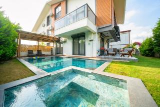 Casa Oliva City 3 with Sauna Jakuzzi Pool & BBQ - Fethiye - 9