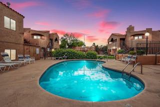 Bright & Cozy 1BD Condo near UofA, UMC w Pool, Parking - Low Summer Rates! - Tucson - 4