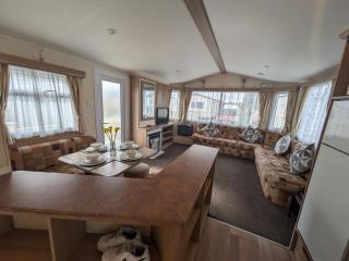 Meadow Lakes Caravan Golden palm - Chapel Saint Leonards - 0