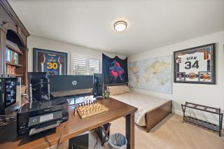 Austin Epic Stay Yoga Gym BBQ Yard WiFi Games - 4