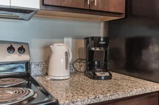 Spacious 2BR Suite Plus Patio Near Iowa State - Ames - 0