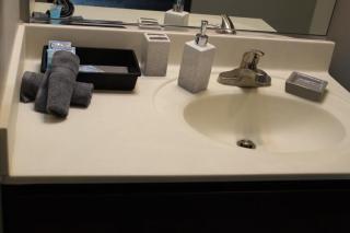 Spacious 2BR Suite Plus Patio Near Iowa State - Ames - 1