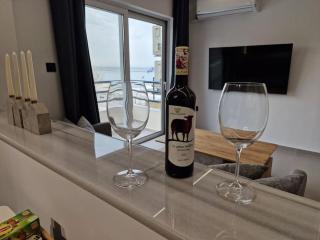 Patras Blue Sea and Sky Deluxe Apartment - Patra - 7