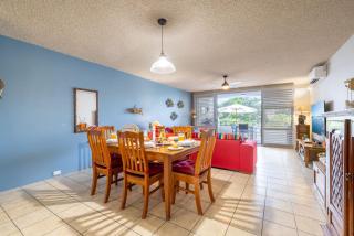 14 The Dunes large unit with pool tennis court and directly across from Fingal beach - Fingal Bay - 3