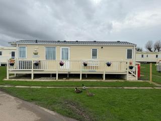 6 Berth Static Caravan, Golden Palm Resort, Chapel St Leonard's - Chapel Saint Leonards - 2