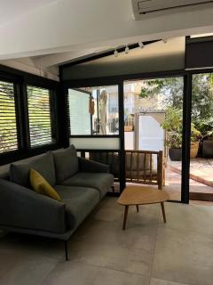 Saloniky Garden - H̱olon - 5