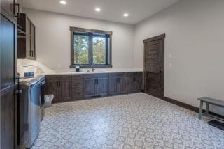 Suncadia 5 Bdrm Home Nestled in the Forest - Cle Elum - 2