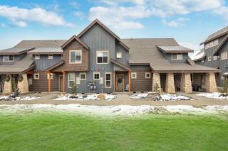 Suncadia 2 Bdrm with Patio Overlooking the Mountains - Cle Elum - 9