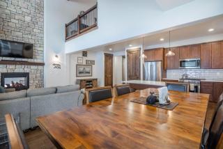 Great Location Near Pool with Suncadia Pool Access - 2