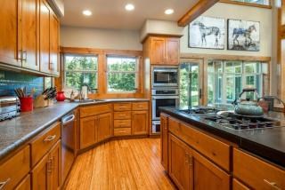 Suncadia 4 Bdrm Home with Hot Tub Overlooking Prospector Golf Course - 1