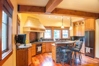 Suncadia 5 Bdrm Lodge Inspired Home with Golf Course Views - Cle Elum - 3