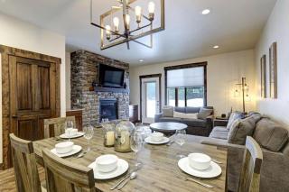 Suncadia 2 Bdrm Townhome in Resort Core - Cle Elum - 3