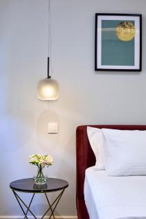 Acropolis 2BD Private Entrance Apt - 5