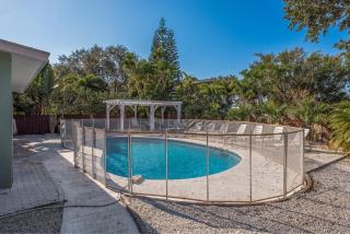 Great 6BR for All Ages Heated Pool 5 Min to Beach - Seminole - 1