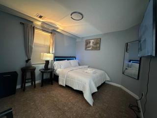 Luxury 2-Bedrooms 2-Bathrooms Near NYC/EWR - Newark - 2
