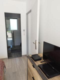 Bright house with pool and terrace - LʼIsle-sur-la-Sorgue - 2