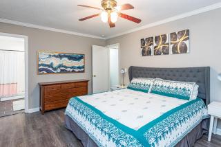 3BR Kid Friendly Fenced in Swingset - Raleigh - 5