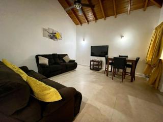 Crosbies Cabins Large Modern Space - Cedar Grove - 1